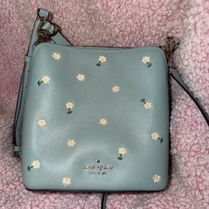 Kate Spade Darcy Daisy Bucket Crossbody Bag